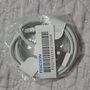 Foxcoon, Apple charger cord